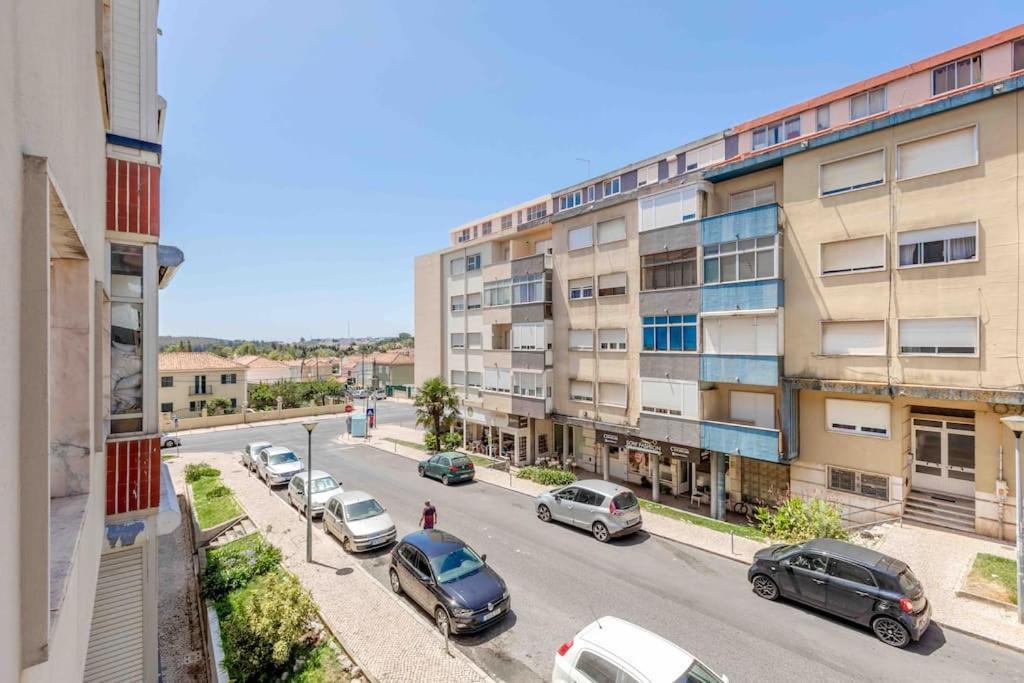 Lovely 3-Bedroom Condo W/ Free Parking On Premises 克卢什 外观 照片