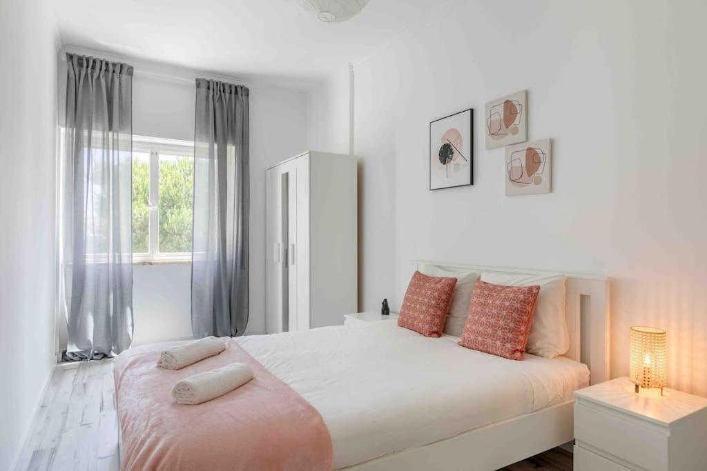 Lovely 3-Bedroom Condo W/ Free Parking On Premises 克卢什 外观 照片