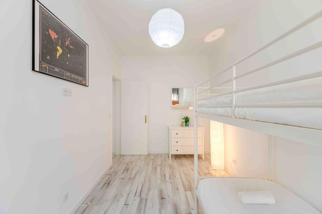 Lovely 3-Bedroom Condo W/ Free Parking On Premises 克卢什 外观 照片